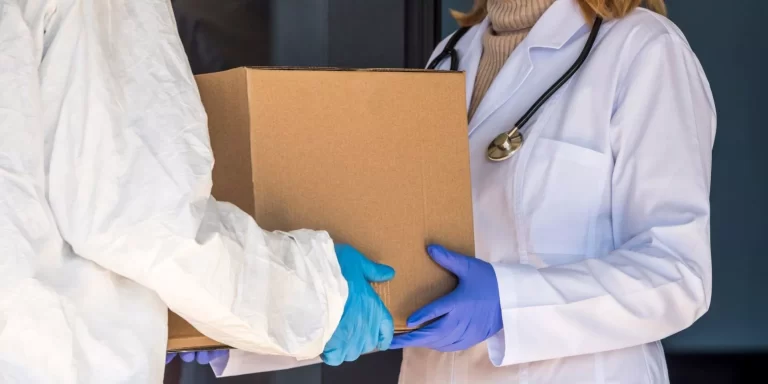 Shipping Medical Supplies: How to Ensure Safe and Efficient Delivery